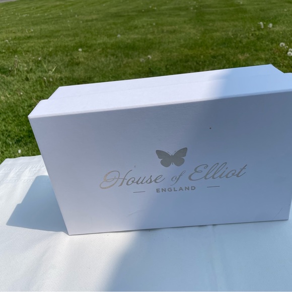 Lace up Victorian boots - Picture 3 of 4